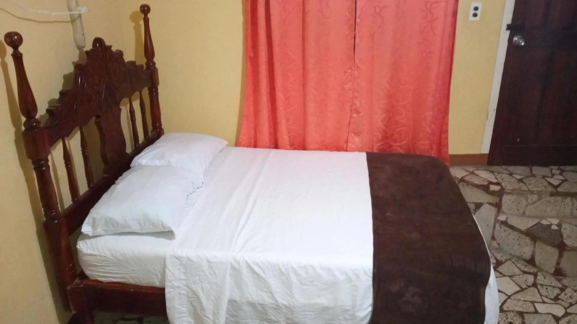 Cozy Family Inn ポート・アントニオ